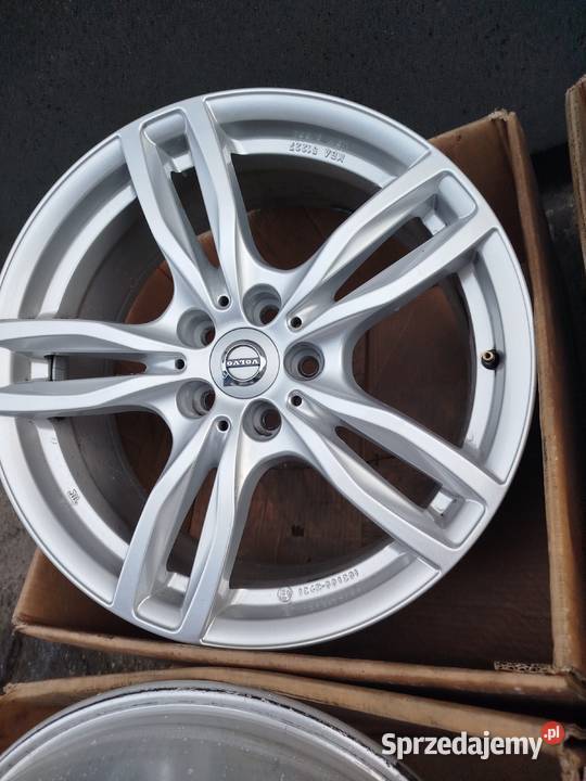 S396 Alufelgi 18 5x108 8J et 425 Volvo C30 Bąków