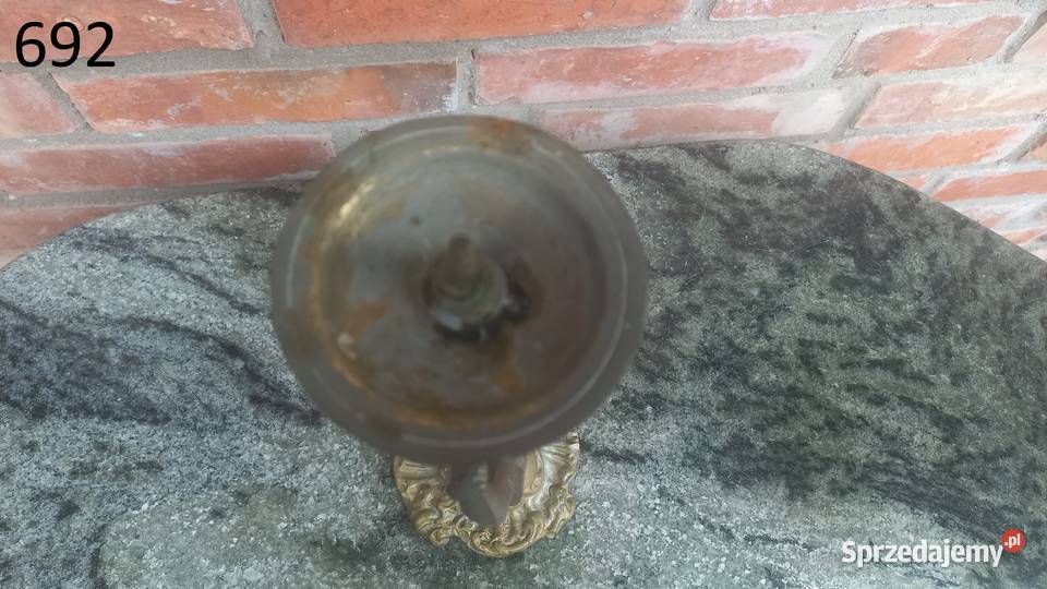 Świecznik mosiężny figuralny na 1 świecę 692 zachodniopomorskie Gawroniec