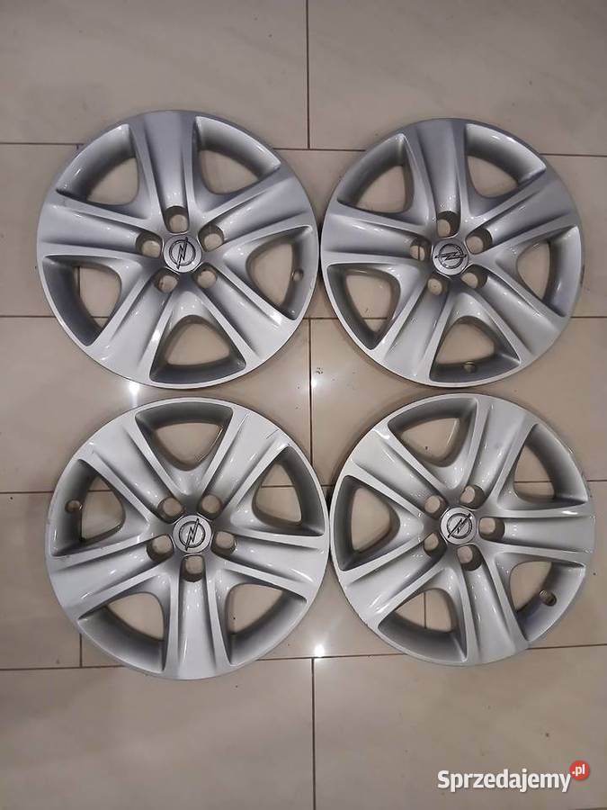 Kołpaki strukturalne Opel Astra J Zafira C 17 Września sprzedam