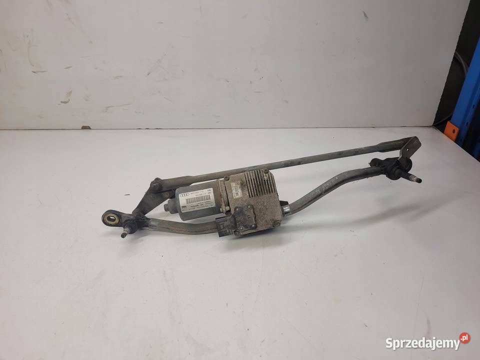 SILNICZEK WYCIERACZEK AUDI A4 B8 A5 8K2955119 osobowe Przystajń
