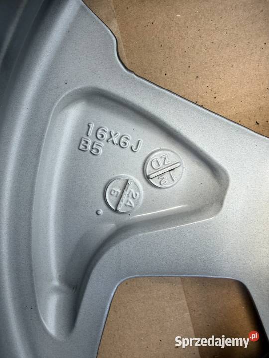 Oryginalna Felga 16 Suzuki Swift VI Baleno Ignis Zielona Góra