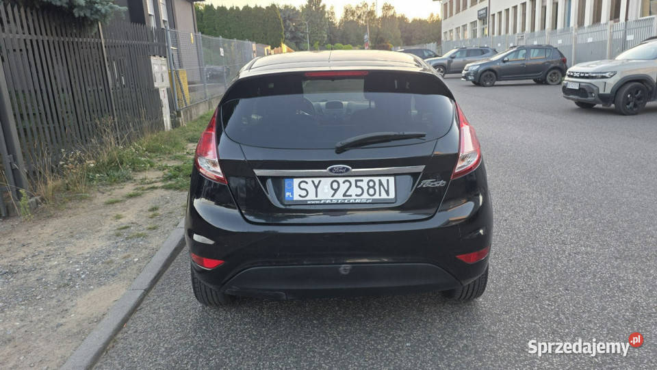 Ford Fiesta Ford Fiesta czarna LPG raty wynajem Hatchback Kraków