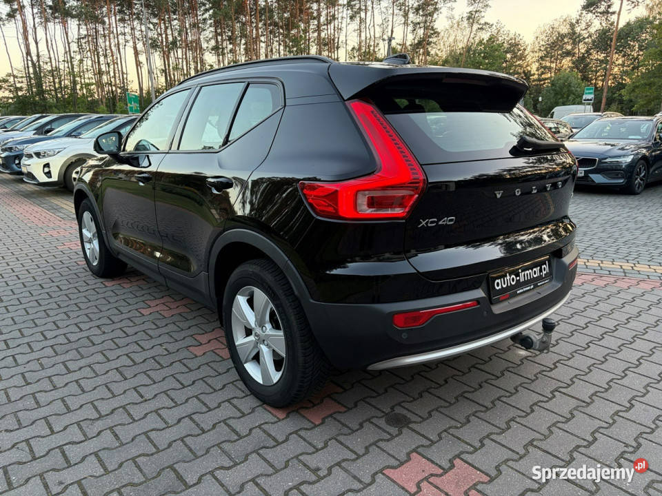 Volvo XC 40 T2 Lifting Hak składany FV23 elektryczne lusterka Lipówki