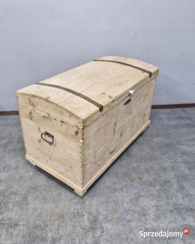 Duży kufer z litego drewna sosnowego ok 100 lat mazowieckie sprzedam