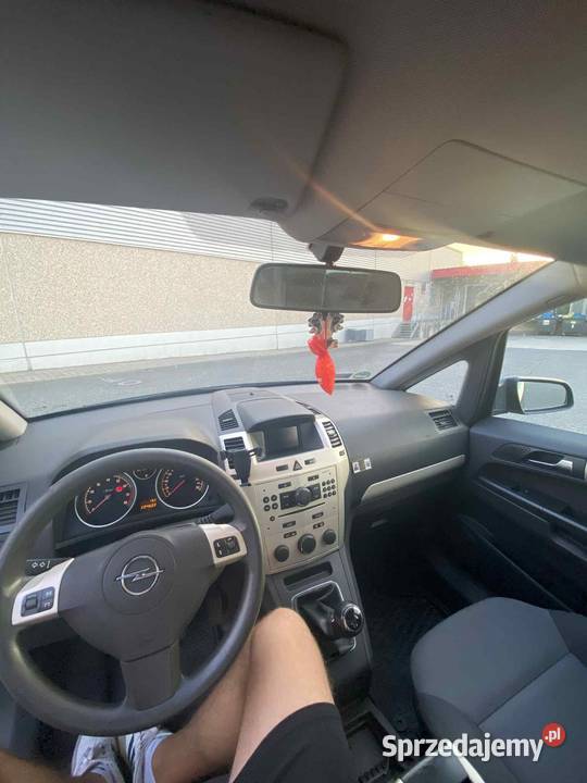 Opel Zafira b 18gaz manualna Konstantynów Łódzki