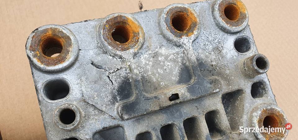 ACTROS MP4 PODUSZKA SILNIKA Części Bieleń sprzedam