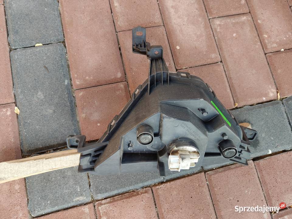 KIERUNKOWSKAZ PRAWY HYUNDAI ELANTRA VI Rok produkcji 2019 Katowice