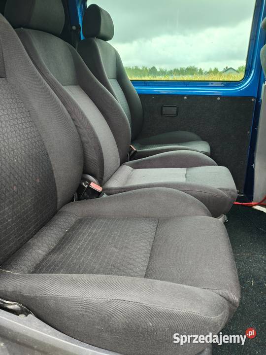 Volkswagen Transporter T5 25axd Uszkodzony Umień