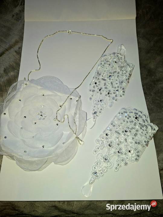 Torebka komunijna różyczka I rękawiczki Borów sprzedam