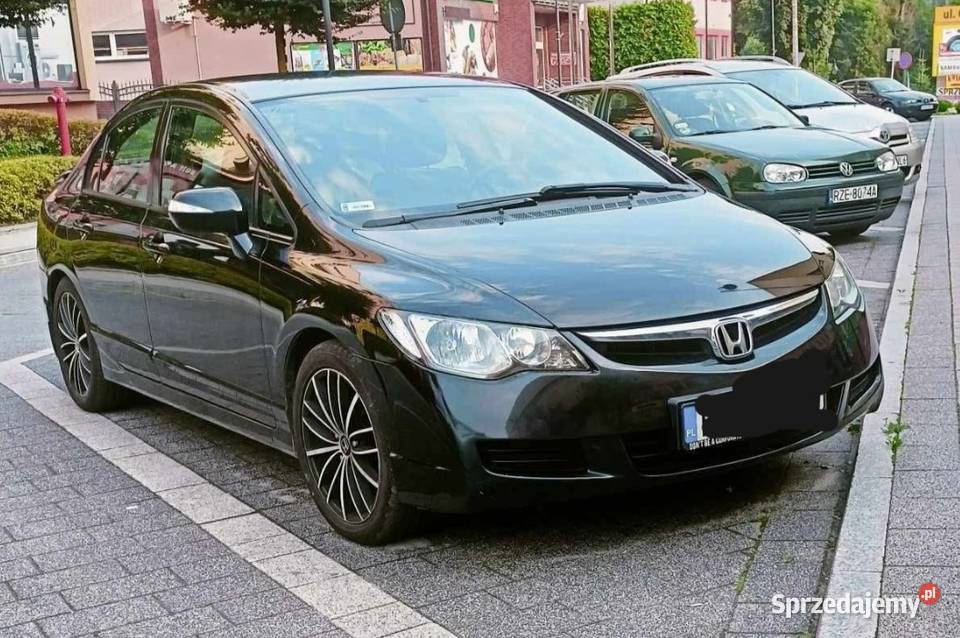 Honda Civic 8 VIII sedan 18 vtec LPG 2 komplety Kańczuga sprzedam