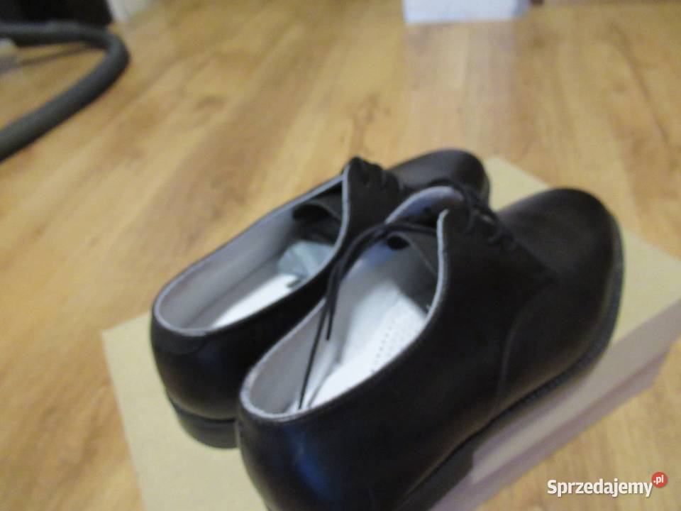 Eleganckie buty oksfordki firmy Wojas Obuwie Zabierzów