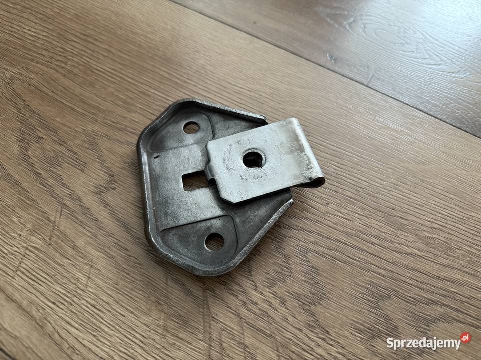 Wspornik zawieszenia silnika do FIAT 126 p Zawieszenie silnika Zawieszenie silnika Sosnowiec sprzedam