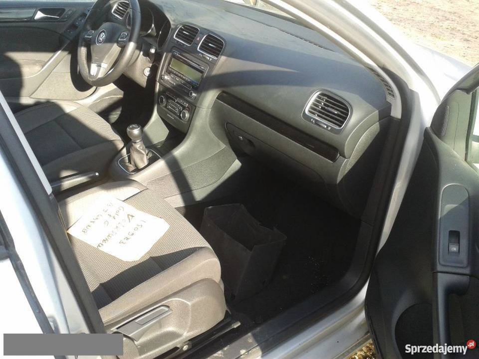 Na sprzedaż Volkswagen Golf uszkodzony srebrny Warszawa