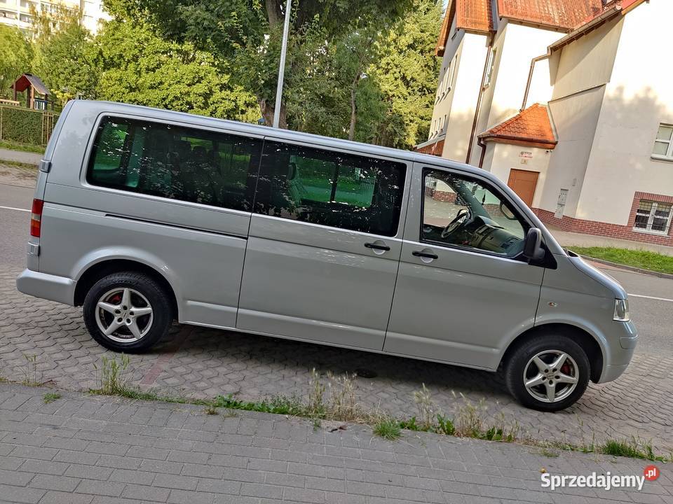 VW T5 CARAVELLA 9osób r2009 p19tdi skrz manual Rok produkcji 2009 Elbląg