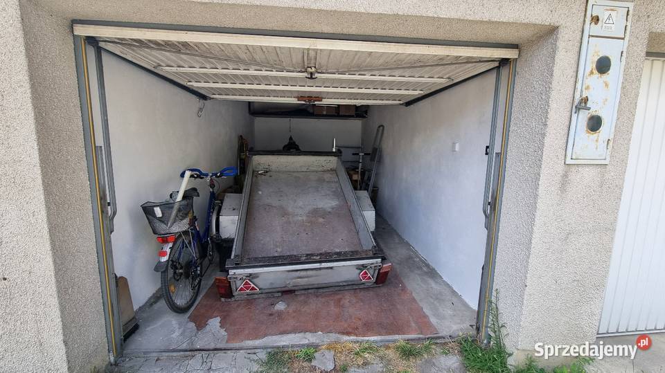 Garaż murowany Pałacowa Legionowo prąd samodzielny