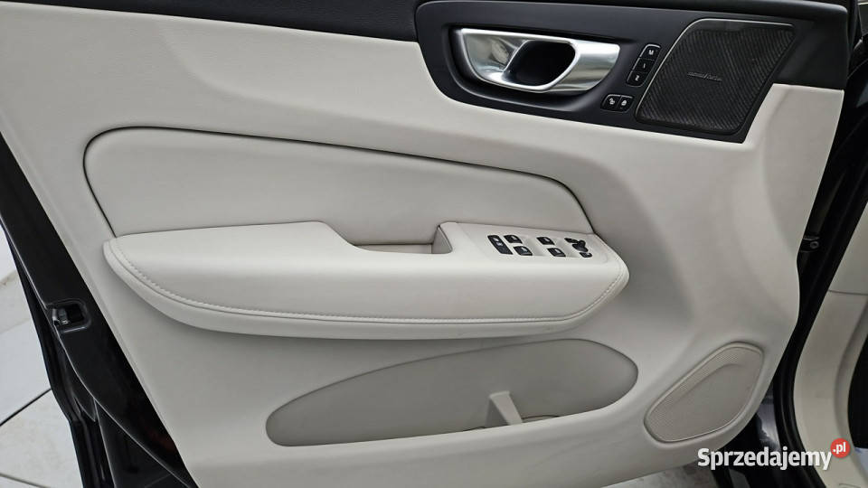 Volvo XC 60 B5 B AWD Plus Bright aut Z Polskiego serwisowany w ASO