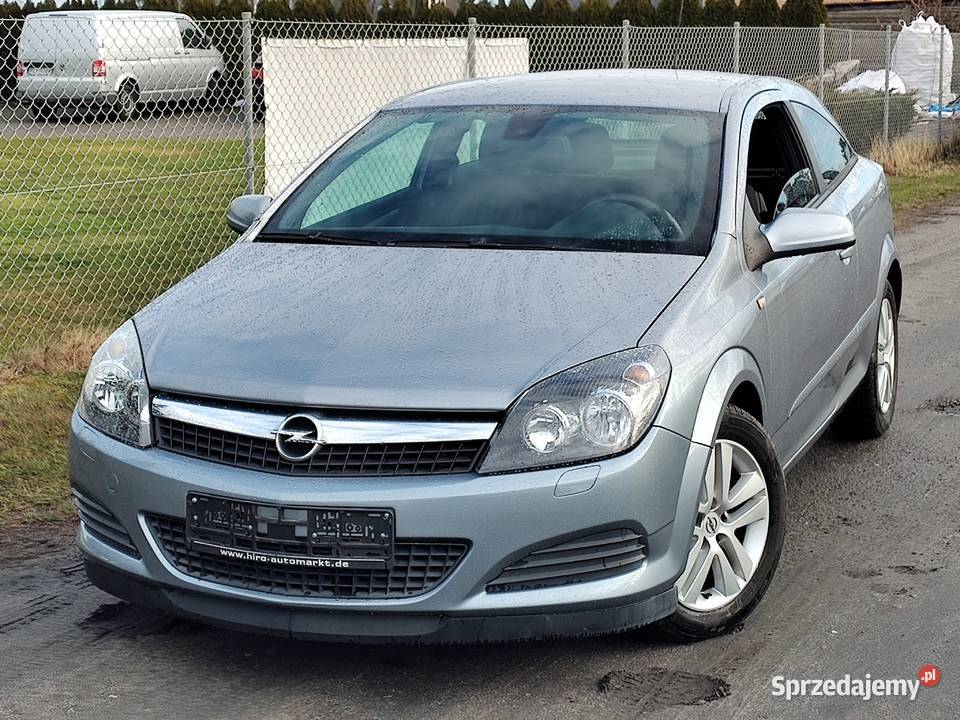 OPEL ASTRA GTC 16 BENZNA 231000km Leszno