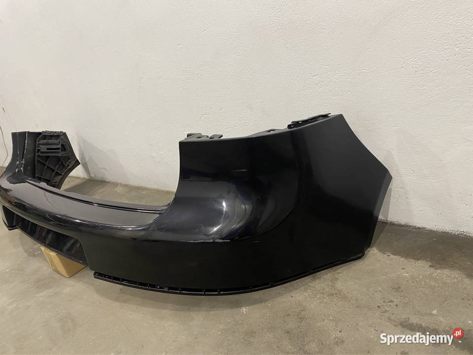 Vw golf V 5 zderzak tyl ze slizgami czarny