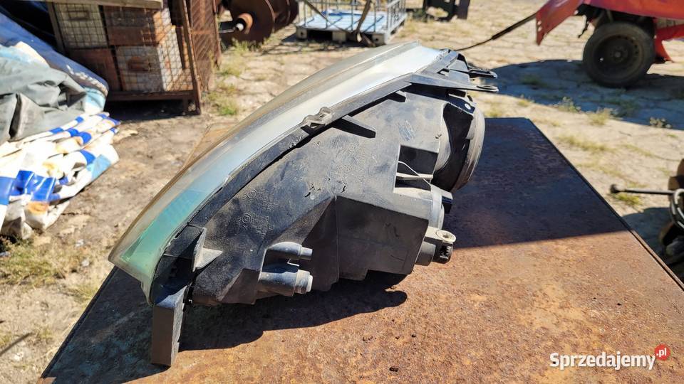 Lampa przednia prawa Citroen Xsara lampy przednie Części Łagów