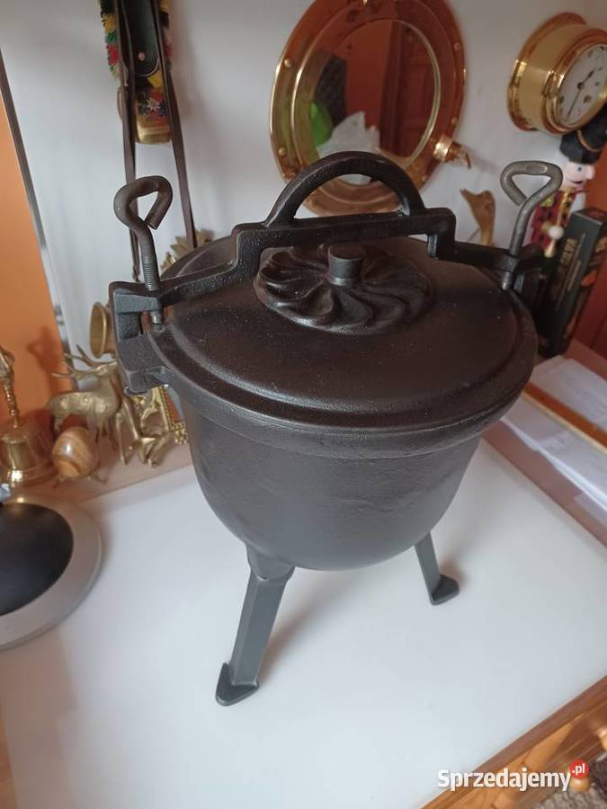 Kociołek żeliwny wewnątrz emaliowany 8 l wielkopolskie