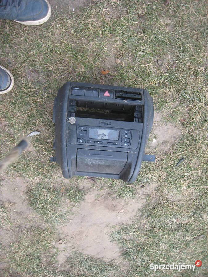 Ramka konsoli centralnej kokpitu Seat Toledo II sprzedam