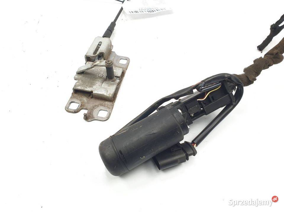 DOCIĄG KLAPY AUDI A8 D3 4E0827383C Części samochodowe Lipno