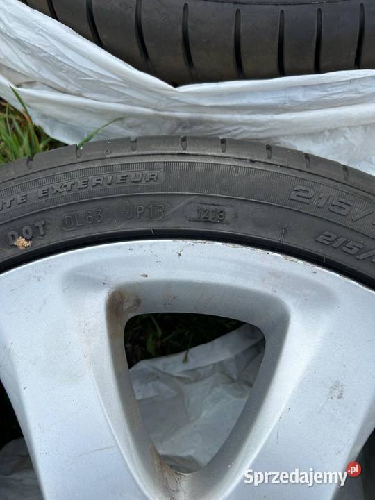 Oryginalne felgi aluminiowe Toyota 17 opony Bobowo