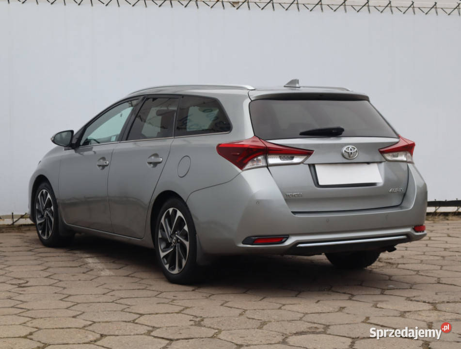 Toyota Auris 16 Valvematic tempomat Auris Łódź