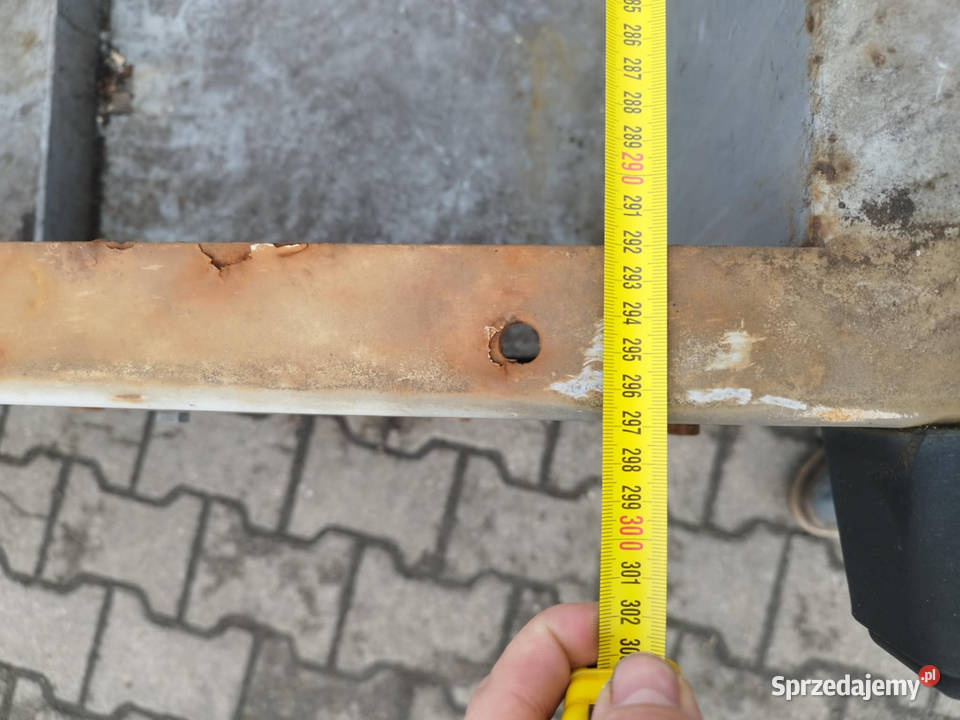 Przyczepa na obrotnicy na resorach do sadu Strzyżew sprzedam