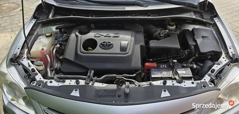 Toyota Corolla 14 D4D Premium diesel Chwaszczyno