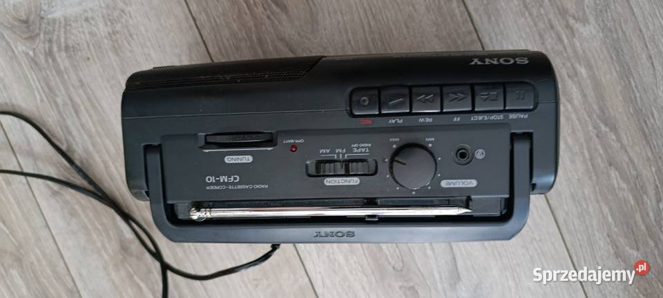 czarny radiomagnetofon to model Sony CFM10 Pozostałe Poznań