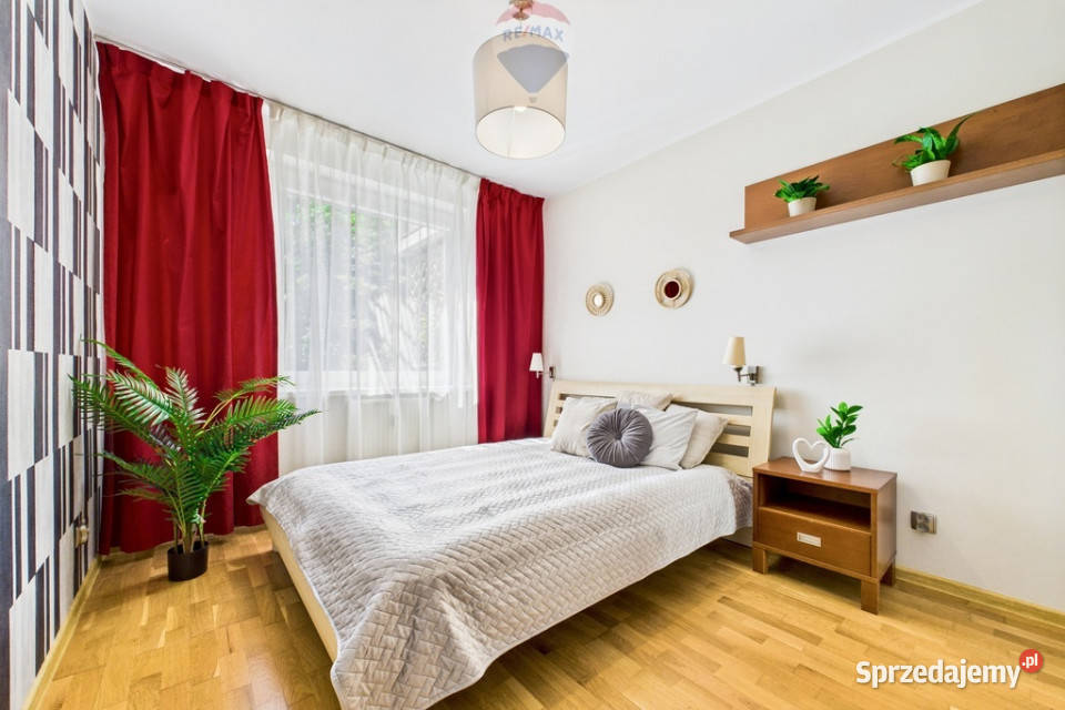 Na sprzedaż 3 pokoje 2 balkony wysoki parter 58.3m2