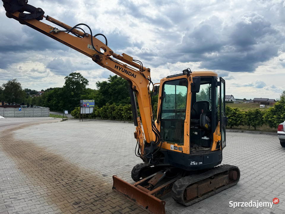 minikoparka HYUNDAI ROBEX 25Z9A 3 łyżki 2730 Działoszyn