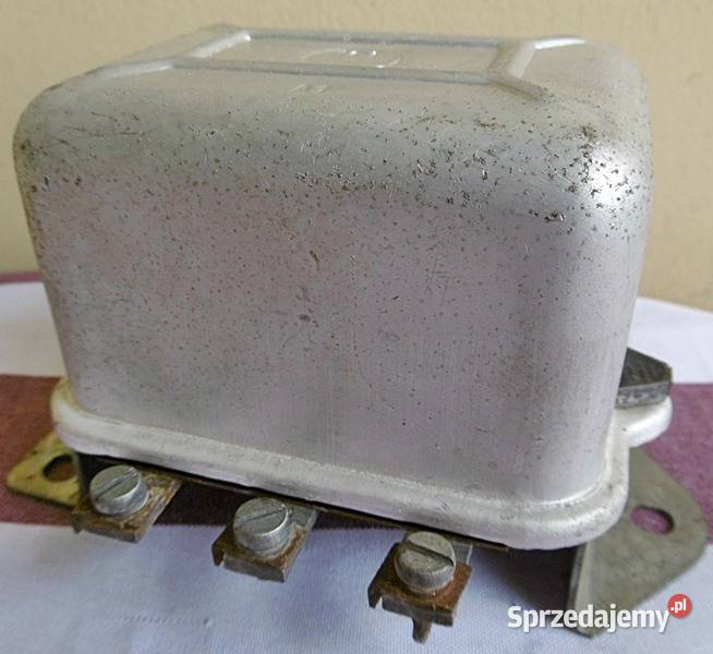 Regulator napięcia prądnicy RG15k 25 A 12 V Układ elektryczny
