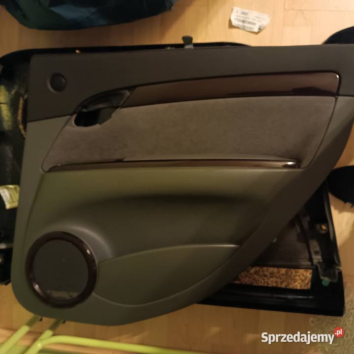 OKAZYJNIE FIAT CROMA tapicerka boczki kpl osobowe