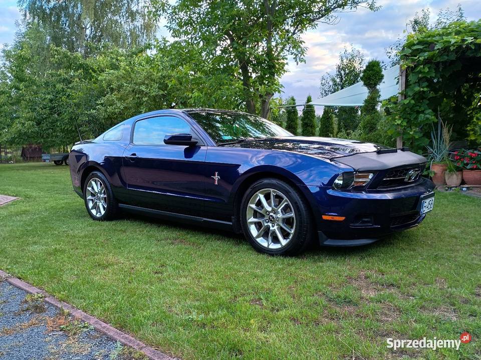 Ford Mustang 37 V6 BEZWYPADKOWY Drzewica