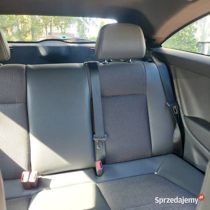 Sprzedam samochód granatowy Ostrołęka