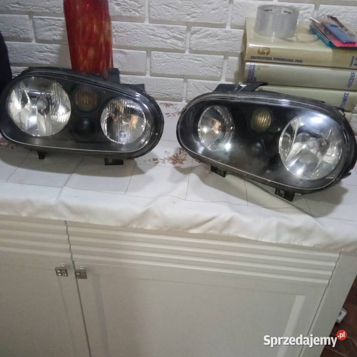 Lampy przód hella VW golf 4 czarne osobowe Szczecin
