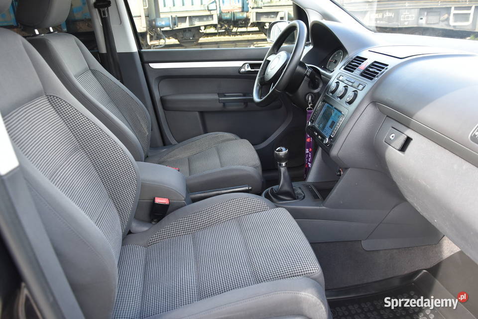 AUTO27 Film Highline 19TDI 100 7 osób Android Touran Iława sprzedam