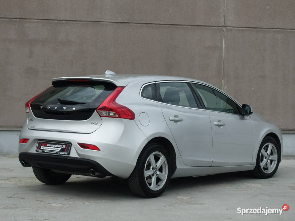 Volvo V40 20 D3 150AutomatWirtual kokpitNowy automatyczna V40 Lublin