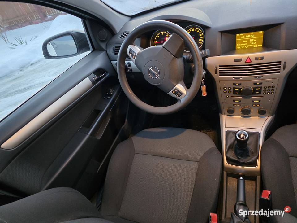 Opel Astra H 2007 6biegowa bez DPF nowy aku 155 Rok produkcji 2007 Radom