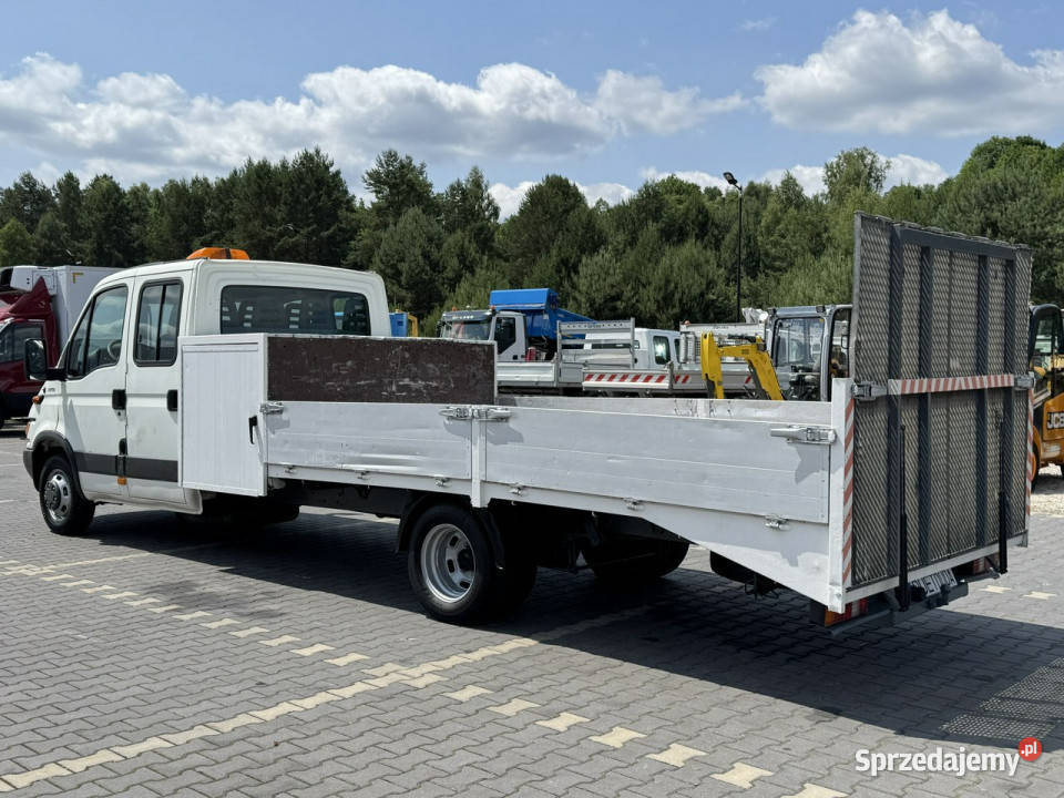 Iveco Daily 50C13 28 130 7 Osób Brygadówka Doka Rok produkcji 2001 Samochody dostawcze Widełki