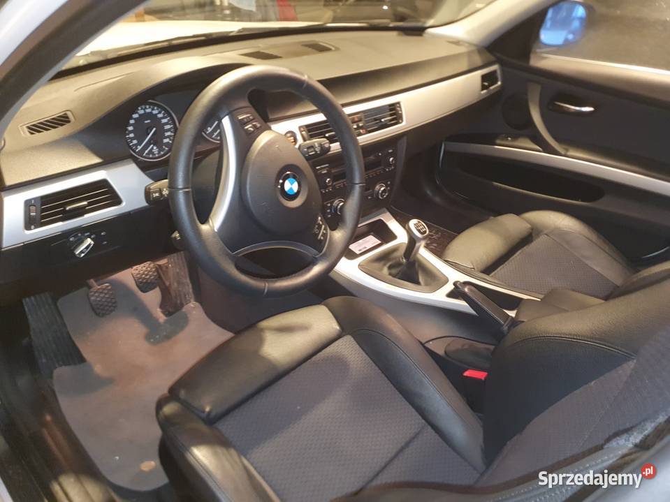 BMW 330D Touring Rok produkcji 2011 Tychy