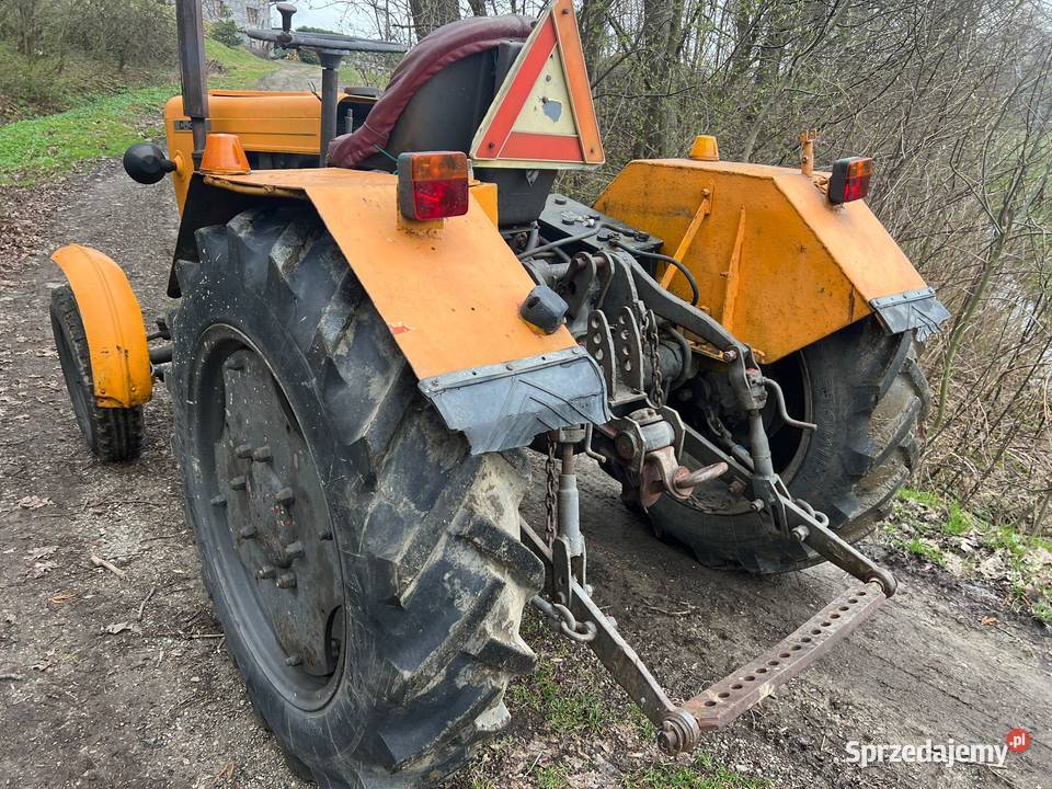 Ciągnik rolniczy sam ursus c330 podnośnik
