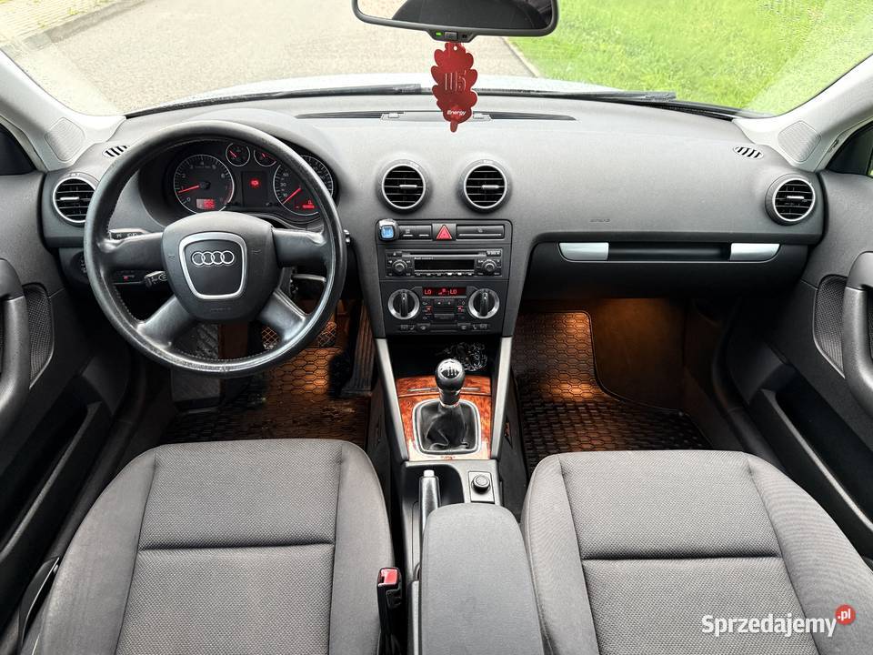 AUDI A3 8P 20 benzyna 5drzwi 6 biegów Tempomat A3 Przemyśl sprzedam