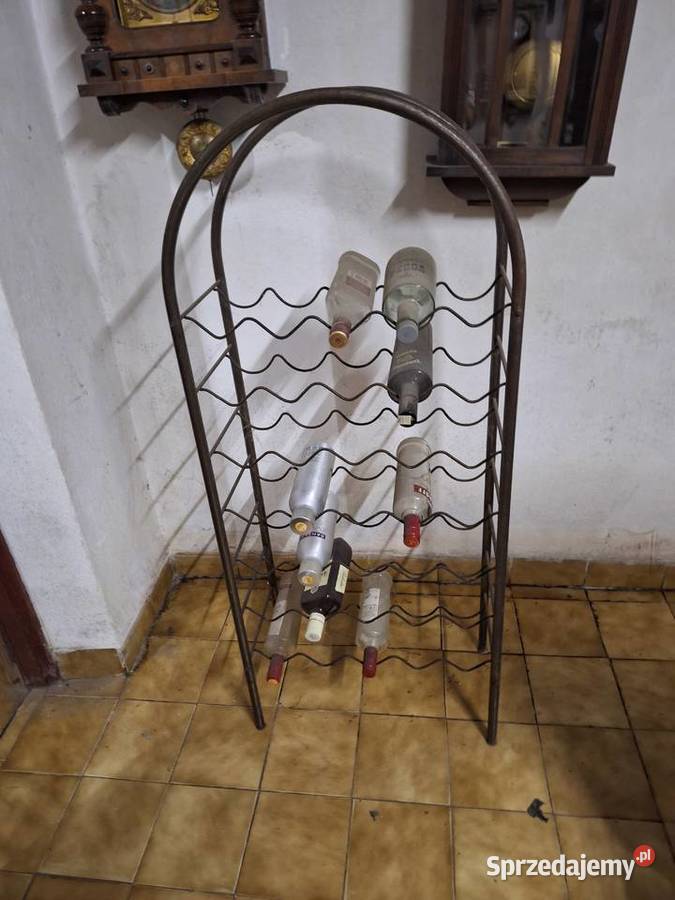 stojak na winobutelki