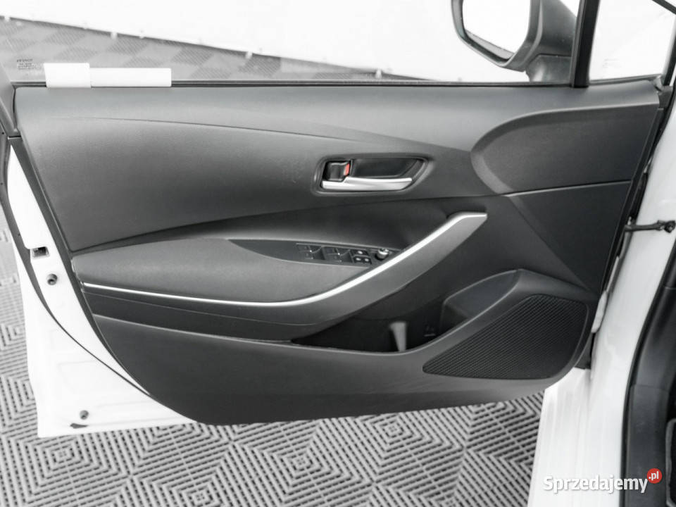 Toyota Corolla GD2C91818 Hybrid Comfort Kcofania ESP Pępowo