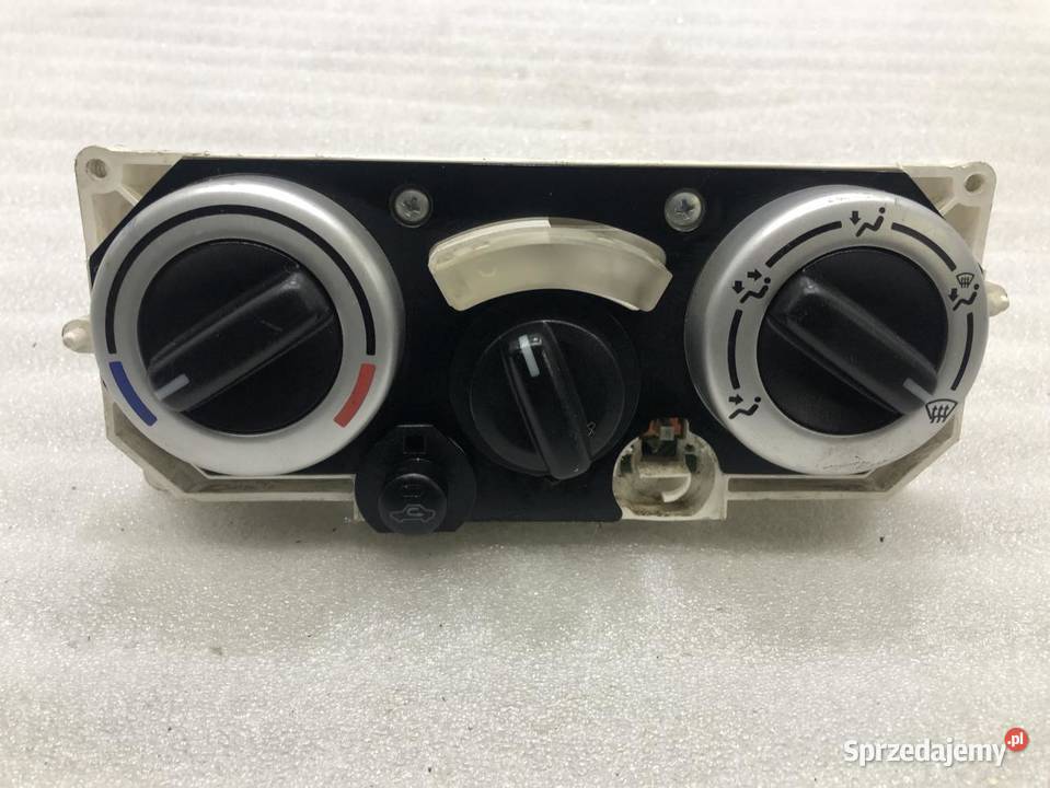 PANEL NAWIEWU SUZUKI LIANA 0110 EU osobowe Panele sterowania, przełączniki