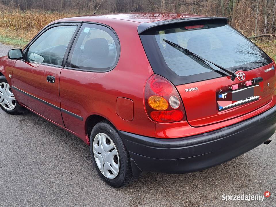 Sprzedam ładną Toyota corolla 14 benzyna 2000r Corolla mazowieckie