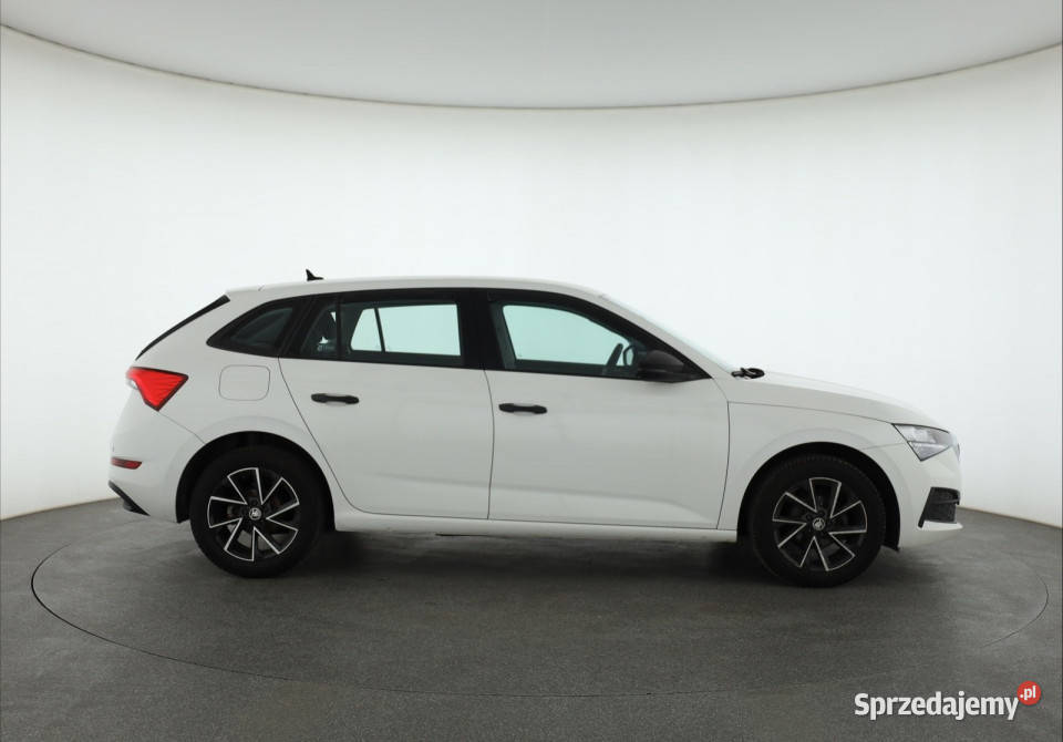 Skoda Scala 10 TSI manualna